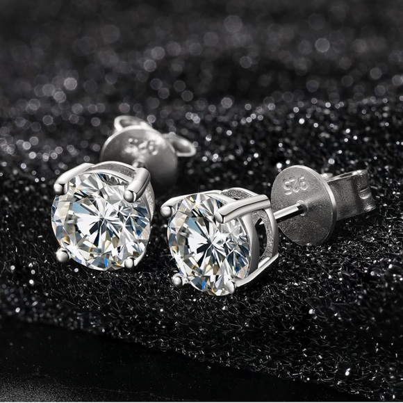 18k 1cttw Diamond Solitaire Earrings - Picture 4 of 5